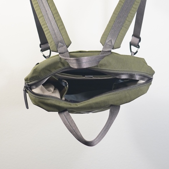 bellroy Tokyo Totepack Compact - 14L Backpack, Green - Picture 7 of 8